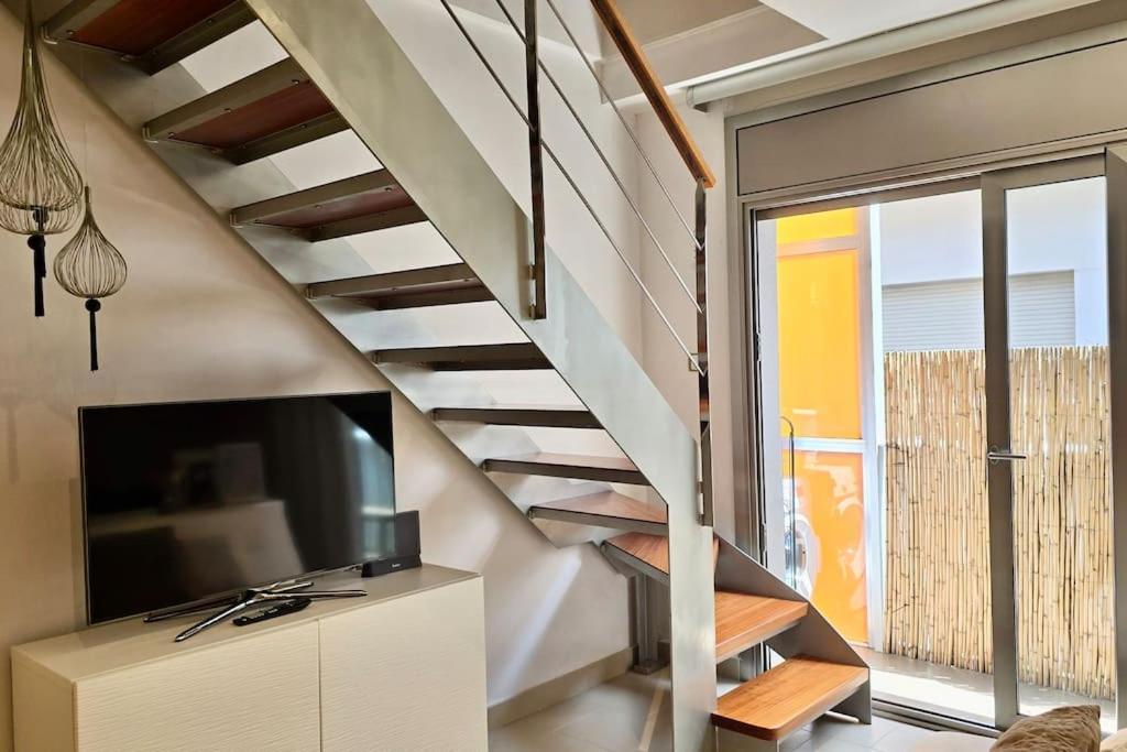 Penthouse 100m From Sea With Terrace, Near Bcn Apartment Mataró
